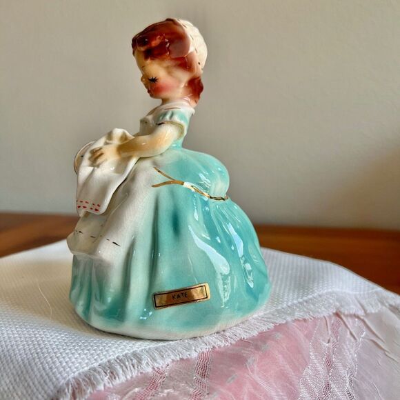 Josef Originals KATE from TOWN and COUNTRY Series, Vintage Figurines - Picture 2 of 10